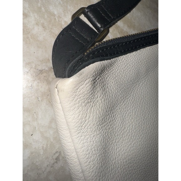 Fossil Elise Double Zip Black‎ Pebbled Leather Crossbody Shoulder Bag Purse - Picture 9 of 16